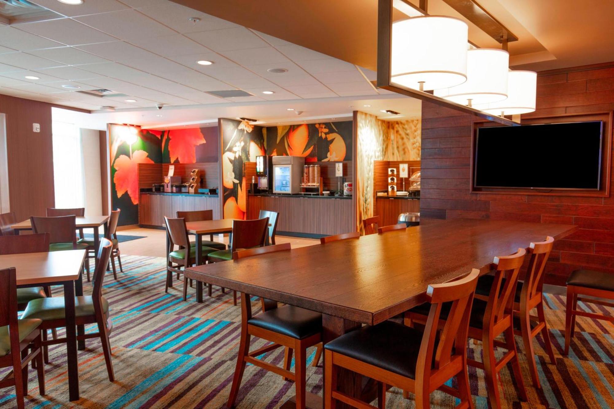 Fairfield Inn & Suites By Marriott Atlanta Woodstock Zewnętrze zdjęcie