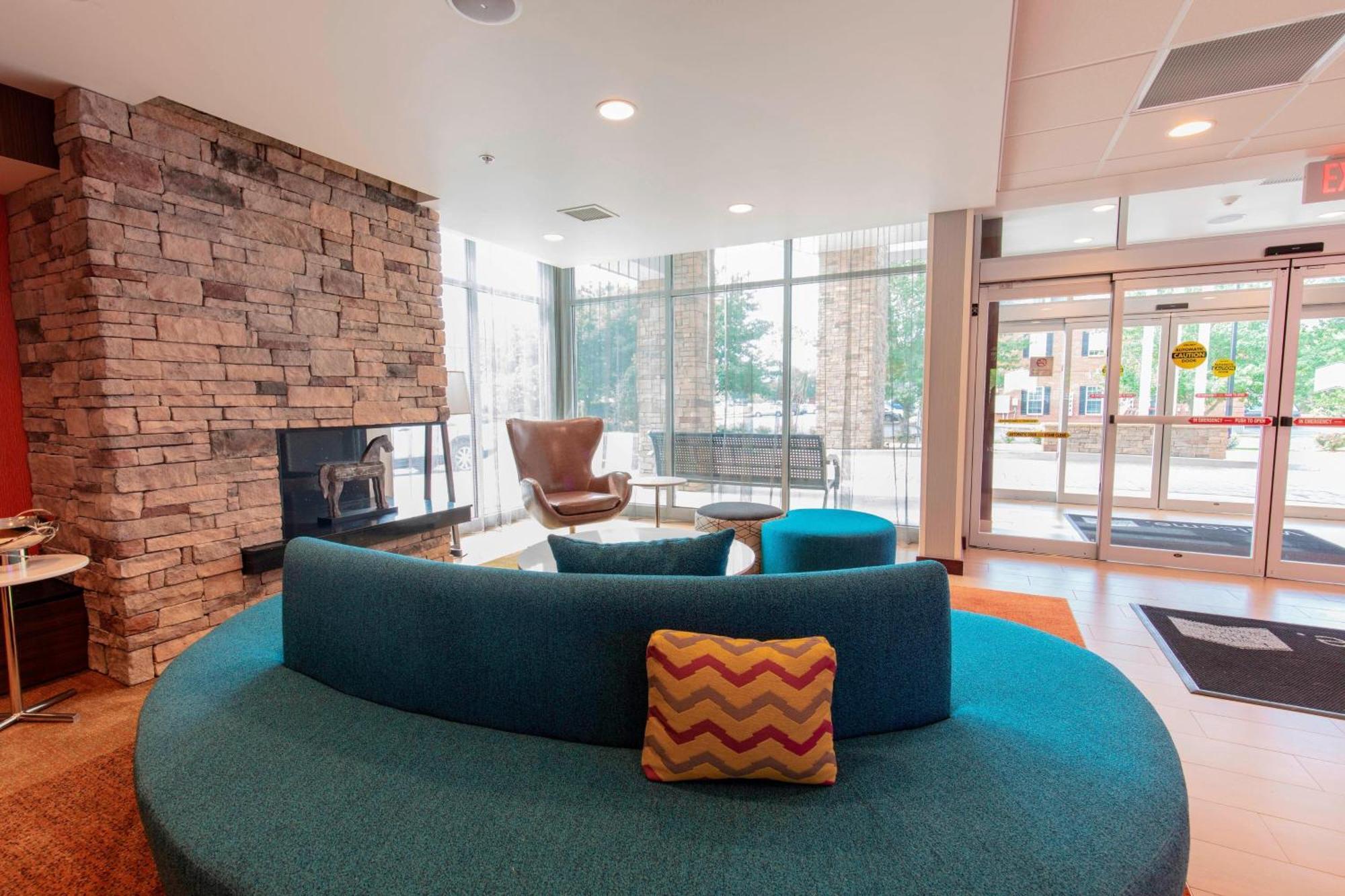 Fairfield Inn & Suites By Marriott Atlanta Woodstock Zewnętrze zdjęcie